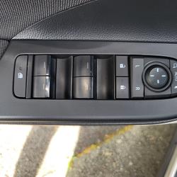Toyota C-HR 1.8 HYBRID 140 - BV CVT DESIGN Maul&eacute;on