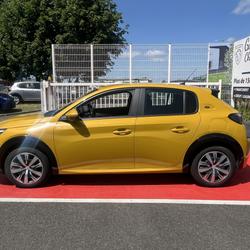 Peugeot e-208 . Chartres-de-Bretagne