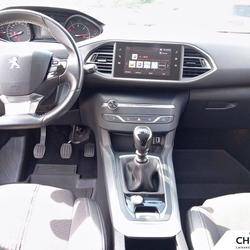 Peugeot 308 II Phase 2 308 BlueHDi 130ch S&S BVM6 Allure Fr&eacute;jus