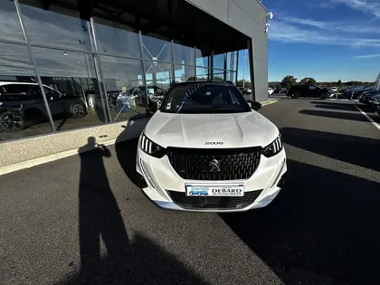 Peugeot 2008 - 1.5 BLUEHDI 130CH S&S GT PACK EAT8 125G - 17 490 €