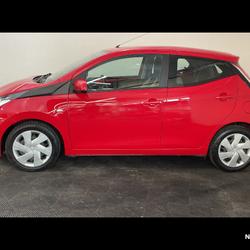 Toyota Aygo 1.0 VVT-i x-shift x-play occasion - Rivery - photo 2/27