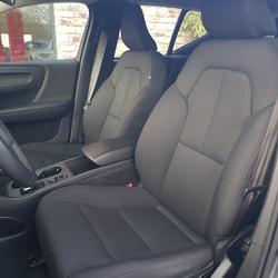 Volvo XC40 XC40 D3 150 MOMENTUM GEARTRONIC 8 Vitr&eacute;