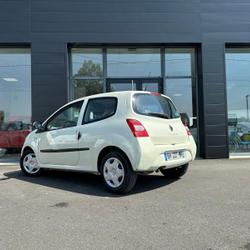 Renault Twingo 2 1.2 LEV 16v 75ch Authentique eco&sup2; Dou&eacute;-en-Anjou