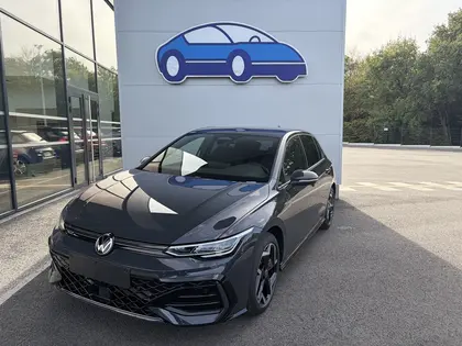 Volkswagen Golf 8 - 1.5 ETSI EVO2 116CH R-LINE EDITION DSG7 - 31 990 €