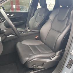 Volvo XC60 XC60 II B4 197 PLUS STYLE DARK GEARTRONIC Vitr&eacute;