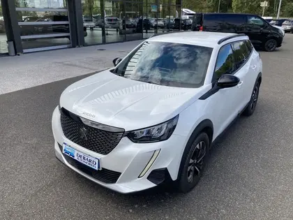 Peugeot 2008 - 1.5 BLUEHDI 130CH S&S ALLURE EAT8 - 21 990 €