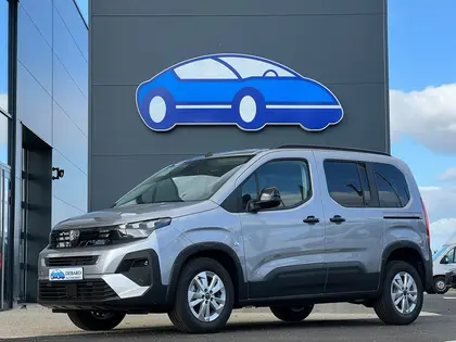 Peugeot Rifter - M 1.5 BLUEHDI 130CH EAT8 S&S ALLURE 5 PLACES - 27 990 €