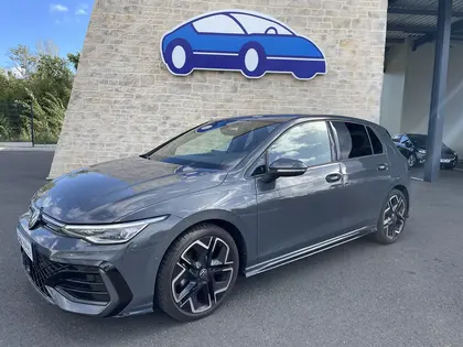 Volkswagen Golf 8 - 2.0 TDI 150CH R-LINE DSG7 - 32 980 €
