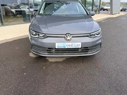 Volkswagen Golf 8 - 1.5 ETSI OPF 150CH  LIFE 1ST DSG7 - 21 990 €