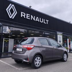 Toyota Yaris Hybrid 100h - BV e-CVT (RC19)  III 2011 France Business PHASE 3 Divatte-sur-Loire