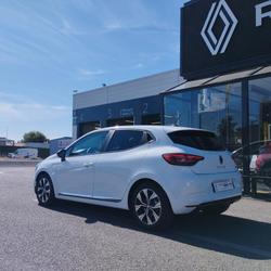 Renault Clio 5 1.6 E-Tech Hybride - 145 - BVA multi-modes  V BERLINE Evolution PHASE 2 Divatte-sur-Loire