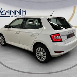 Skoda Fabia Fabia 1.0 MPI 60 ch BVM5 Business Vert-Saint-Denis