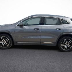 Mercedes GLA GLA 180 7G-DCT Progressive Line Orange