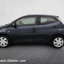 Toyota Aygo 1.0 VVT-i x-shift x-cite Bleu Cyan occasion - Lattes - photo 2/30