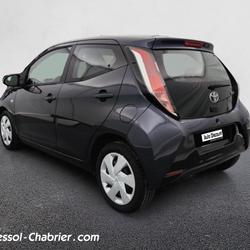 Toyota Aygo 1.0 VVT-i x-shift x-cite Bleu Cyan occasion - Lattes - photo 3/30