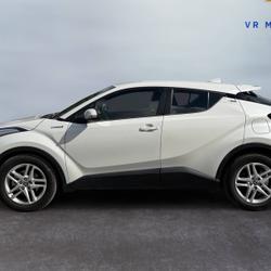 Toyota C-HR Toyota C-HR 1.8 Hybrid 122h e-CVT DYNAMIC &ndash; Suivi exclusif Toyota &ndash; Blanc Nacr&eacute; &ndash; Cam&eacute;ra... Serres-Castet