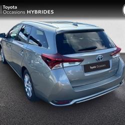 Toyota Auris Touring Sports HSD 136h Dynamic Pl&eacute;rin