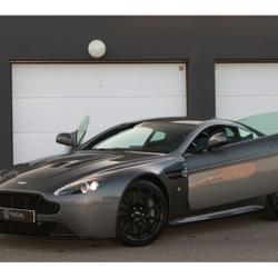 Aston Martin Vantage FRANCAISE | SUIVI | CARBONE | HAMMERHEAD SILVER | HOUSSE | CHARGEUR Sainte-Croix-en-Plaine