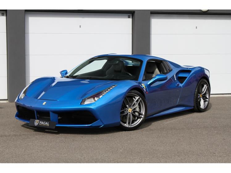 Ferrari 488 spider  - 234 900 €