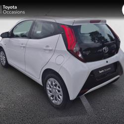 Toyota Aygo 1.0 VVT-i 72ch x-play 5p MY21 occasion - Vannes - photo 2/23