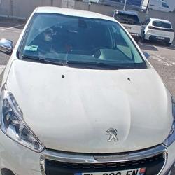 Peugeot 208 208 PureTech 82ch S&S BVM5 Signature Perpignan