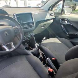 Peugeot 208 208 PureTech 82ch S&S BVM5 Signature Perpignan