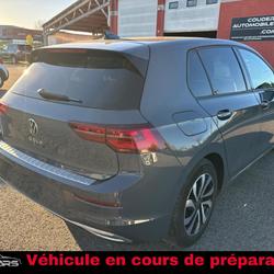 Volkswagen Golf 8 VIII 2.0 TDI 150 DSG 7 Active VIII 2.0 TDI 150 DSG 7 Active - Toit ouvrant - Attelage - Camera Pontarlier