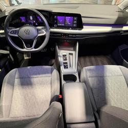 Volkswagen Golf 8 VIII 2.0 TDI 150 DSG 7 MOVE - Attelage - Camera - Pack hiver occasion - Pontarlier - photo 2/48