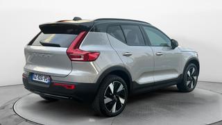 Volvo EX40  - photo 0