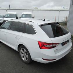 Skoda Superb combi 2.0 TDI 150CH SCR BUSINESS DSG7 Saint-Philbert-de-Grand-Lieu