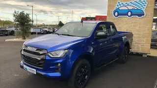 Isuzu DMax  - photo 0