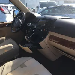 Volkswagen Multivan 2.5 TDI 130CH CARAT TIPTRONIC / ATTELAGE Angers