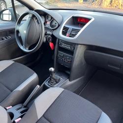 Peugeot 207 1.4 PREMIUM 3P D&eacute;mouville