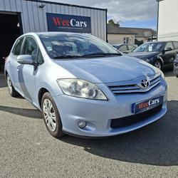 Toyota Auris 2.0 D4D 125 DYNAMIC - GARANTIE 12 MOIS Caudan