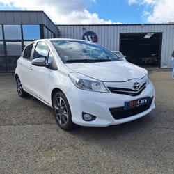 Toyota Yaris 1.3 VVTI 100 DESIGN CVT BVA occasion - Caudan - photo 3/29