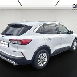 Ford Kuga Kuga 2.5 Duratec 190 ch FlexiFuel FHEV Bio&eacute;thanol Powershift Titanium Bassussarry