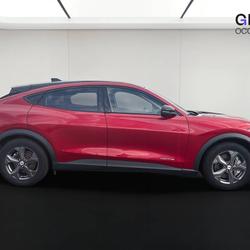 Ford Mustang Mustang Mach-E Standard Range 76 kWh 269 ch M&eacute;es