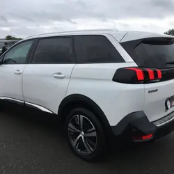 Peugeot 5008 1.5 HDI 130CH ALLURE BUSINESS  EAT8 / 7 PLACES / MOTEUR NEUF Angers