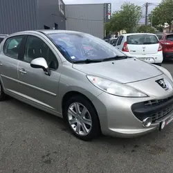 Peugeot 207 1.6 16V 120CH EXECUTIVE BAA 5P / ATTELAGE Angers