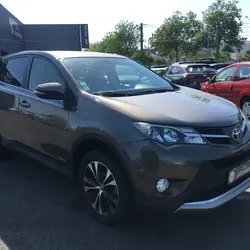 Toyota RAV4 124 D-4D LIFE EDITION 2WD / ATTELAGE Angers