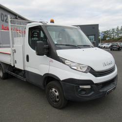Iveco Daily 35C15H EMPATTEMENT 3750 BENNE + COFFRE occasion - Saint-Philbert-de-Grand-Lieu - photo 2/8