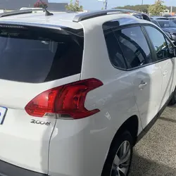 Peugeot 2008 1.2 PURETECH 82CH STYLE M&eacute;rignac