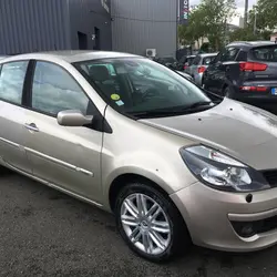 Renault Clio 3 1.6 16V 110CH INITIALE BVA 5P / BOITE AUTOMATIQUE Angers