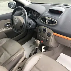 Renault Clio 3 1.6 16V 110CH INITIALE BVA 5P / BOITE AUTOMATIQUE Angers