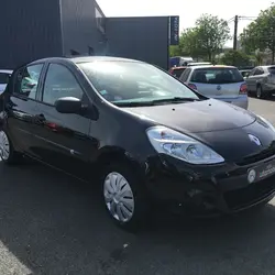 Renault Clio 3 1.2 16V 75CH AUTHENTIQUE 5P / GPS Angers