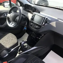 Peugeot 2008 1.5 BLUEHDI 100CH S&S STYLE / ATTELAGE 70705KM Angers