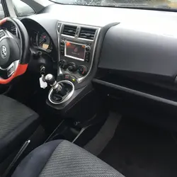 Toyota VersoS 90 D-4D DYNAMIC / MOTEUR A CHANE DE DISTRIBUTION ATTELAGE occasion - Angers - photo 3/9