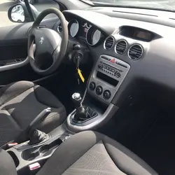 Peugeot 308 Phase 2 1.6 HDI92 ACTIVE 5P Angers