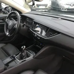 Opel Insignia Sports Tourer 1.6 D 136CH ELEGANCE BUSINESS EURO6DT / ATTELAGE Angers