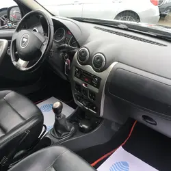 Dacia Duster 1.5 DCI 110CH LAUREATE 4X2 / ATTELAGE Angers